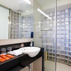 Отель Hangzhou Haiwaihai Hotel Китай, Ханчжоу - отзывы, цены и фото номеров - забронировать отель Hangzhou Haiwaihai Hotel онлайн ванная