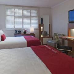 Отель The Strathcona Hotel Канада, Торонто - отзывы, цены и фото номеров - забронировать отель The Strathcona Hotel онлайн удобства в номере