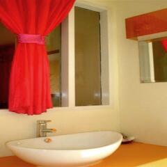 Отель Sunshine Pool Villa Таиланд, Пак-Нам-Пран - отзывы, цены и фото номеров - забронировать отель Sunshine Pool Villa онлайн ванная
