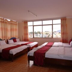 Отель Phuong Tung Guesthouse Далат комната для гостей фото 5