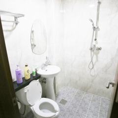 Отель Ultari Hostel Южная Корея, Сеул - отзывы, цены и фото номеров - забронировать отель Ultari Hostel онлайн ванная фото 2