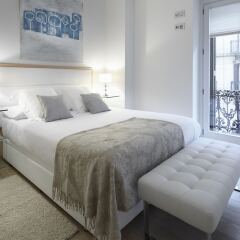 Отель Easo Suite 2B Apartment by FeelFree Rentals Испания, Сан-Себастьян - отзывы, цены и фото номеров - забронировать отель Easo Suite 2B Apartment by FeelFree Rentals онлайн комната для гостей