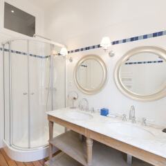 Отель Duplex Near Trocadero ванная