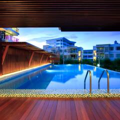 Отель Rocco Huahin Condominium бассейн