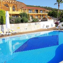 Ceshme Plus Hotel Чешме бассейн