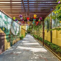 Отель Hoa Co Villas Вьетнам, Хойан - отзывы, цены и фото номеров - забронировать отель Hoa Co Villas онлайн спортивное сооружение