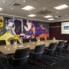 Park Inn By Radisson Hotel And Conference Centre Heathrow Лондон детские мероприятия