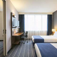 Отель Holiday Inn Express Amsterdam - Sloterdijk Station, an IHG Hotel Нидерланды, Амстердам - 11 отзывов об отеле, цены и фото номеров - забронировать отель Holiday Inn Express Amsterdam - Sloterdijk Station, an IHG Hotel онлайн комната для гостей фото 4