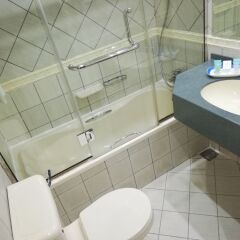 Отель Kings Park Hotel ОАЭ, Дубай - отзывы, цены и фото номеров - забронировать отель Kings Park Hotel онлайн ванная фото 2