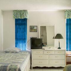 Апартаменты Sky View Beach Studio - Montego Bay Club комната для гостей фото 3
