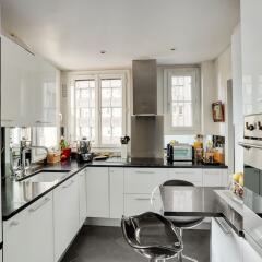 Отель Appartement Paris centre Canal St Martin в номере