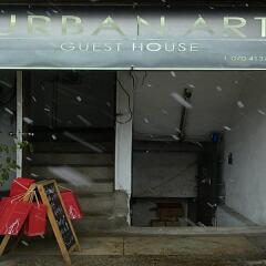 Отель Urban Art Guesthouse парковка