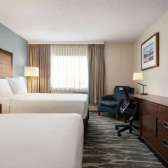Отель Travelodge by Wyndham Calgary South Канада, Калгари - отзывы, цены и фото номеров - забронировать отель Travelodge by Wyndham Calgary South онлайн удобства в номере