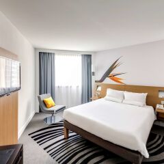Отель Novotel Montparnasse Париж комната для гостей