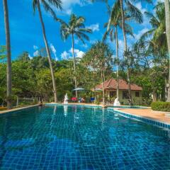 Отель Am Samui Resort бассейн