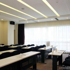 Отель Jinjiang Inn Style Dongguan Humen Huanghe Fashion City