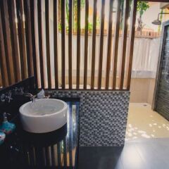 Отель Chalong Chalet Resort & Longstay с домашними животными
