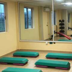 JLW Hostel фитнесс-зал фото 4