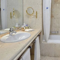 Отель Melia Cohiba Куба, Гавана - отзывы, цены и фото номеров - забронировать отель Melia Cohiba онлайн ванная