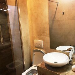 Отель Sandy Beach Resort Албания, Голем - отзывы, цены и фото номеров - забронировать отель Sandy Beach Resort онлайн ванная фото 2