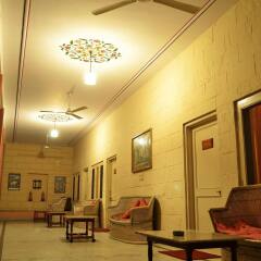 Suryaa Villa - A City Centre Hotel интерьер отеля фото 2