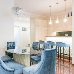 Апартаменты Oasis Apartments - Liberty Bridge в номере фото 2
