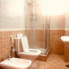 Q Hostel in Doha, Qatar from 28$, photos, reviews - zenhotels.com bathroom