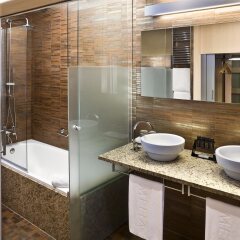 Отель Melia Madrid Princesa Испания, Мадрид - 1 отзыв об отеле, цены и фото номеров - забронировать отель Melia Madrid Princesa онлайн ванная