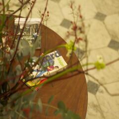 Отель Living in Brûsel, Urban B&B пляж фото 2