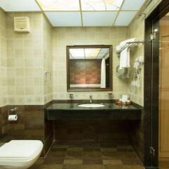 Отель Joecons Beach Resort Индия, Гоа - отзывы, цены и фото номеров - забронировать отель Joecons Beach Resort онлайн ванная