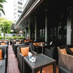 Отель Adelphi Suites Bangkok питание фото 2