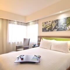 Отель Hampton by Hilton Glasgow Central комната для гостей