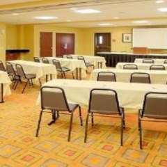 Отель Comfort Suites Atlanta Airport фото 2