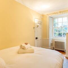 Отель Calton Hill Idyllic Cottage Feel Next 2 Princes St Эдинбург комната для гостей фото 2