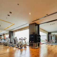 Отель Crowne Plaza New Delhi Rohini фитнесс-зал фото 3