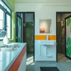 Отель Coziee Lodge удобства в номере