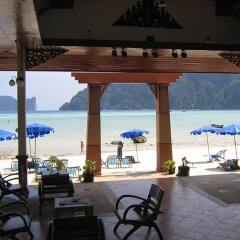Отель Phi Phi Bayview Premier Resort Таиланд, Ранти-Бэй - 3 отзыва об отеле, цены и фото номеров - забронировать отель Phi Phi Bayview Premier Resort онлайн пляж