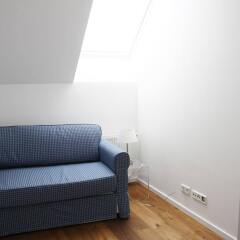 Отель GoVienna Penthouse Apartment Австрия, Вена - отзывы, цены и фото номеров - забронировать отель GoVienna Penthouse Apartment онлайн комната для гостей фото 3