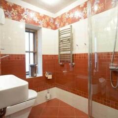 Отель Guest House Dimcho Kehaias Cafe Болгария, Сливен - отзывы, цены и фото номеров - забронировать отель Guest House Dimcho Kehaias Cafe онлайн ванная фото 2