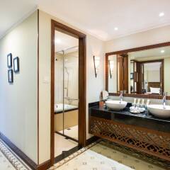 Отель Hanoi La Siesta Hotel & Spa Вьетнам, Ханой - отзывы, цены и фото номеров - забронировать отель Hanoi La Siesta Hotel & Spa онлайн ванная фото 2