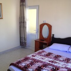 Отель Phuong Hong Guesthouse Далат комната для гостей фото 3