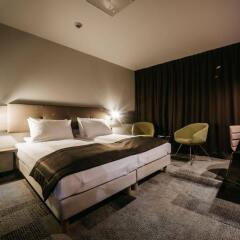 Q Hotel Plus Katowice комната для гостей фото 2