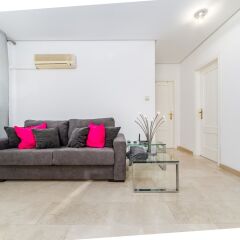 Отель Apartamento Travel Habitat Ático Comedias Испания, Валенсия - отзывы, цены и фото номеров - забронировать отель Apartamento Travel Habitat Ático Comedias онлайн комната для гостей