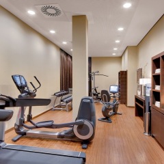Отель Residence Inn by Marriott Munich City East Германия, Мюнхен - 1 отзыв об отеле, цены и фото номеров - забронировать отель Residence Inn by Marriott Munich City East онлайн фитнесс-зал