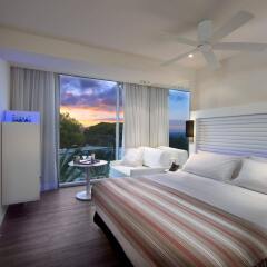 Отель ME Ibiza - The Leading Hotels of the World Испания, Саргамасса - 1 отзыв об отеле, цены и фото номеров - забронировать отель ME Ibiza - The Leading Hotels of the World онлайн комната для гостей фото 4