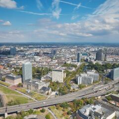 Отель Derag Livinghotel Düsseldorf Германия, Дюссельдорф - отзывы, цены и фото номеров - забронировать отель Derag Livinghotel Düsseldorf онлайн балкон