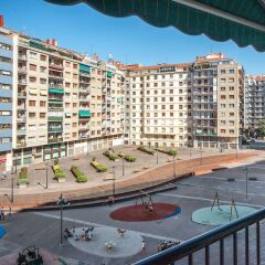 Отель Apartamento Bella by People Rentals Испания, Сан-Себастьян - отзывы, цены и фото номеров - забронировать отель Apartamento Bella by People Rentals онлайн балкон