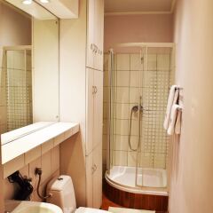 Апартаменты West Apartments Mazowiecka 7 Варшава ванная