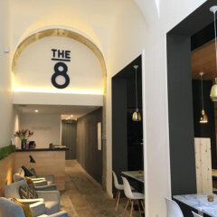 Отель The 8 Downtown Suites питание фото 2