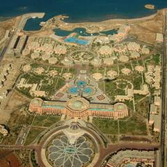 The Club Golden 5 Hotel & Resort пляж